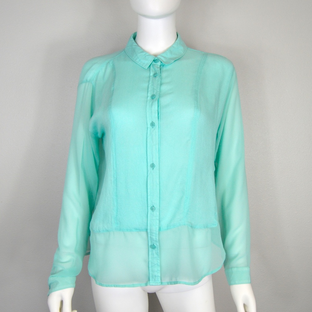 American Eagle Mint Green Button Down Shirt